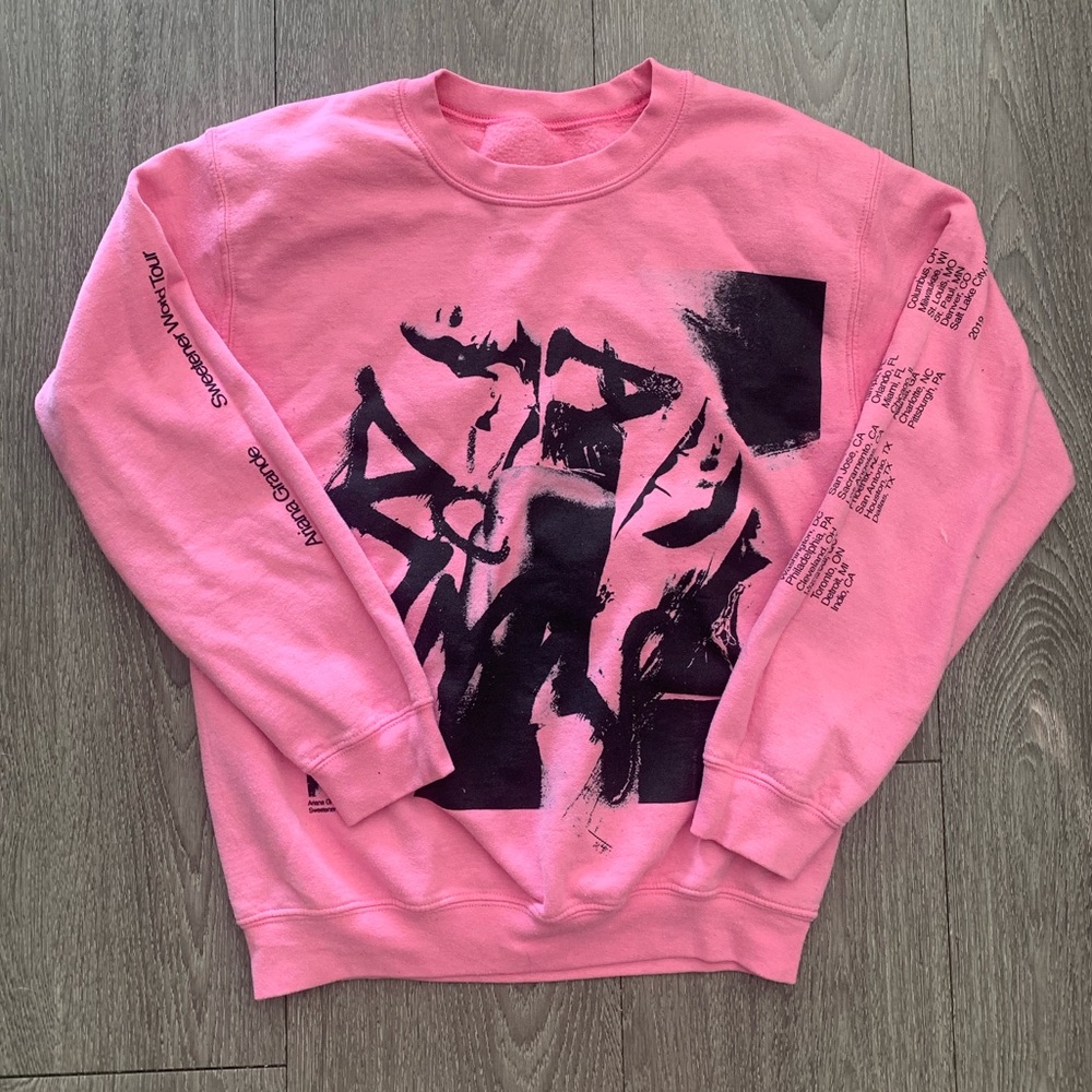 Ariana Grande Crewneck💖